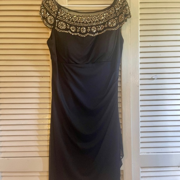MSK Cap Sleeve Cocktail Dress with Ruching. - Picture 1 of 8